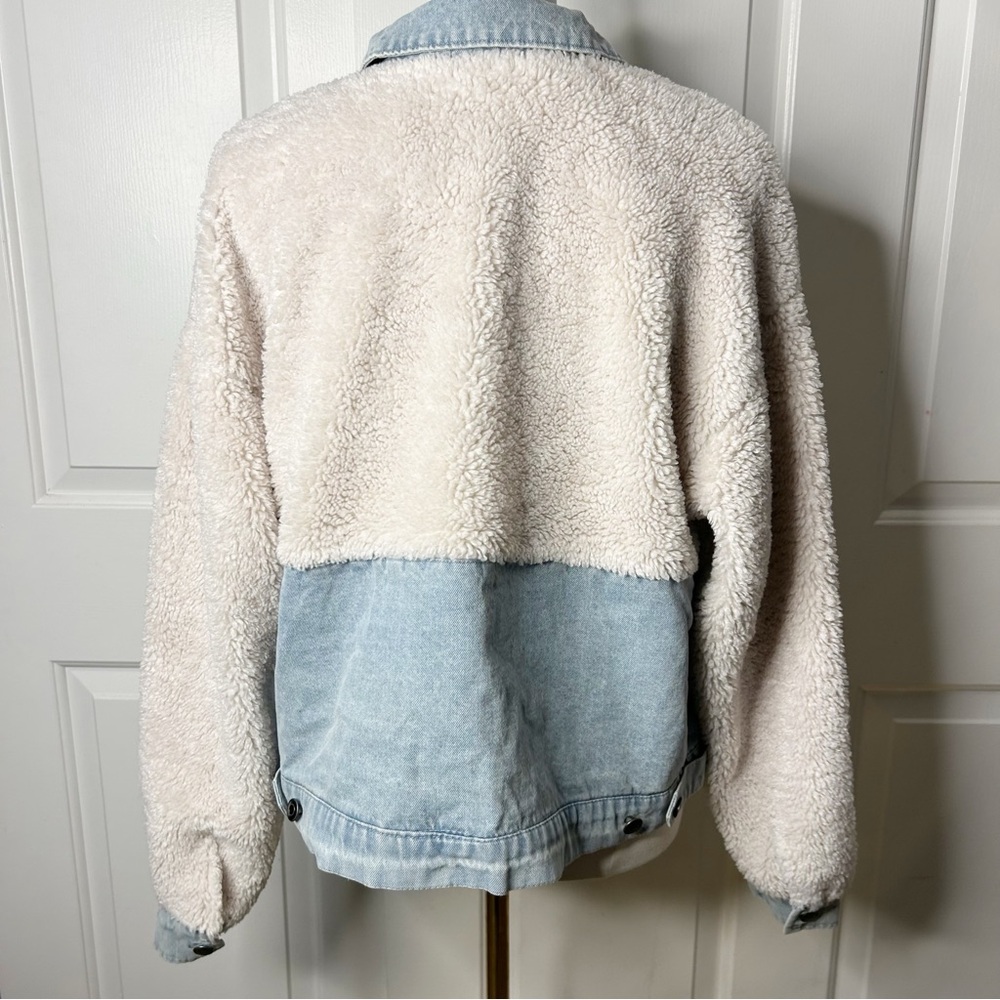 THREAD & SUPPLY
Sherpa Denim Jacket (Size L) - Picture 9 of 12